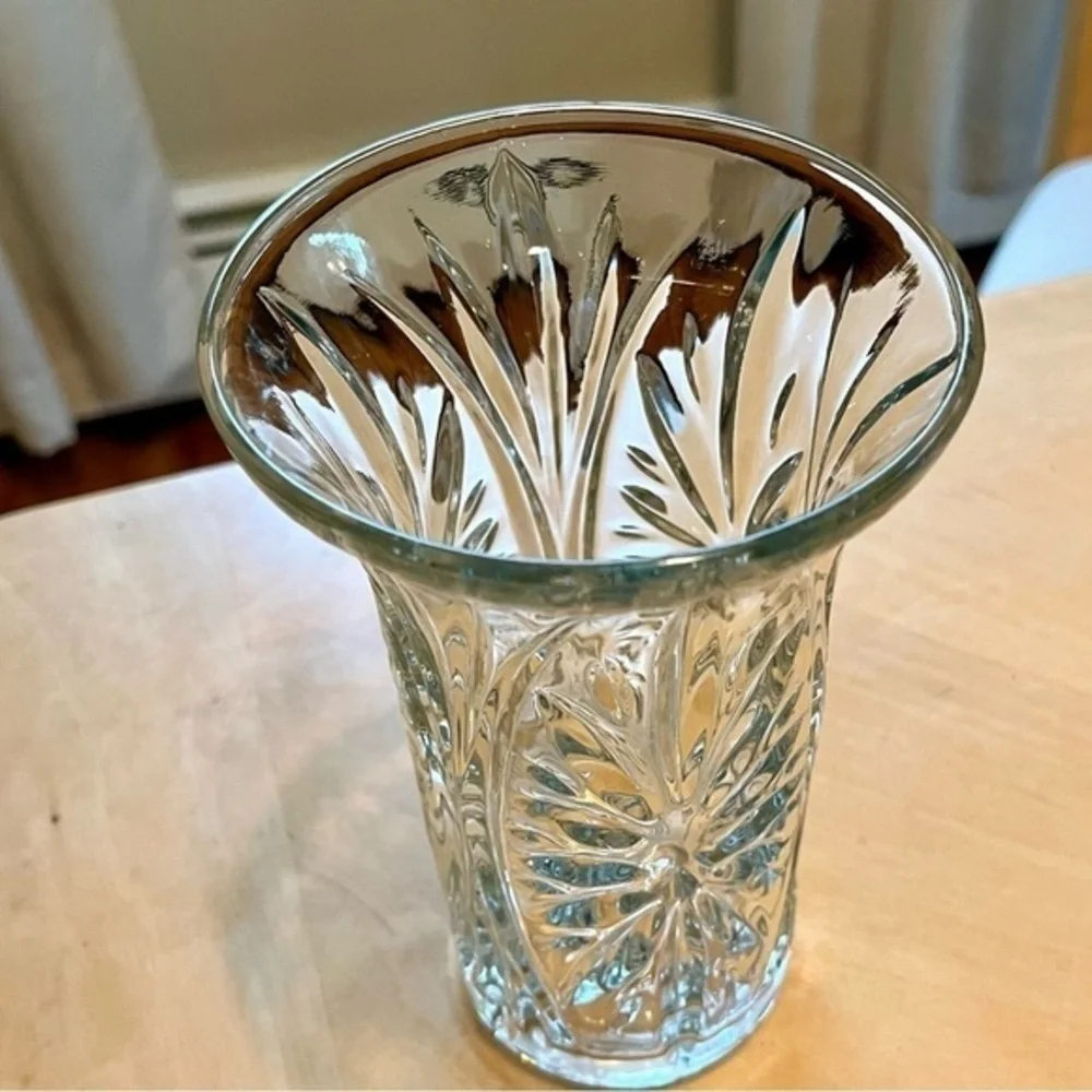 Vintage 1991 FTD Glass Vase Starburst Pattern - Picture 7 of 14
